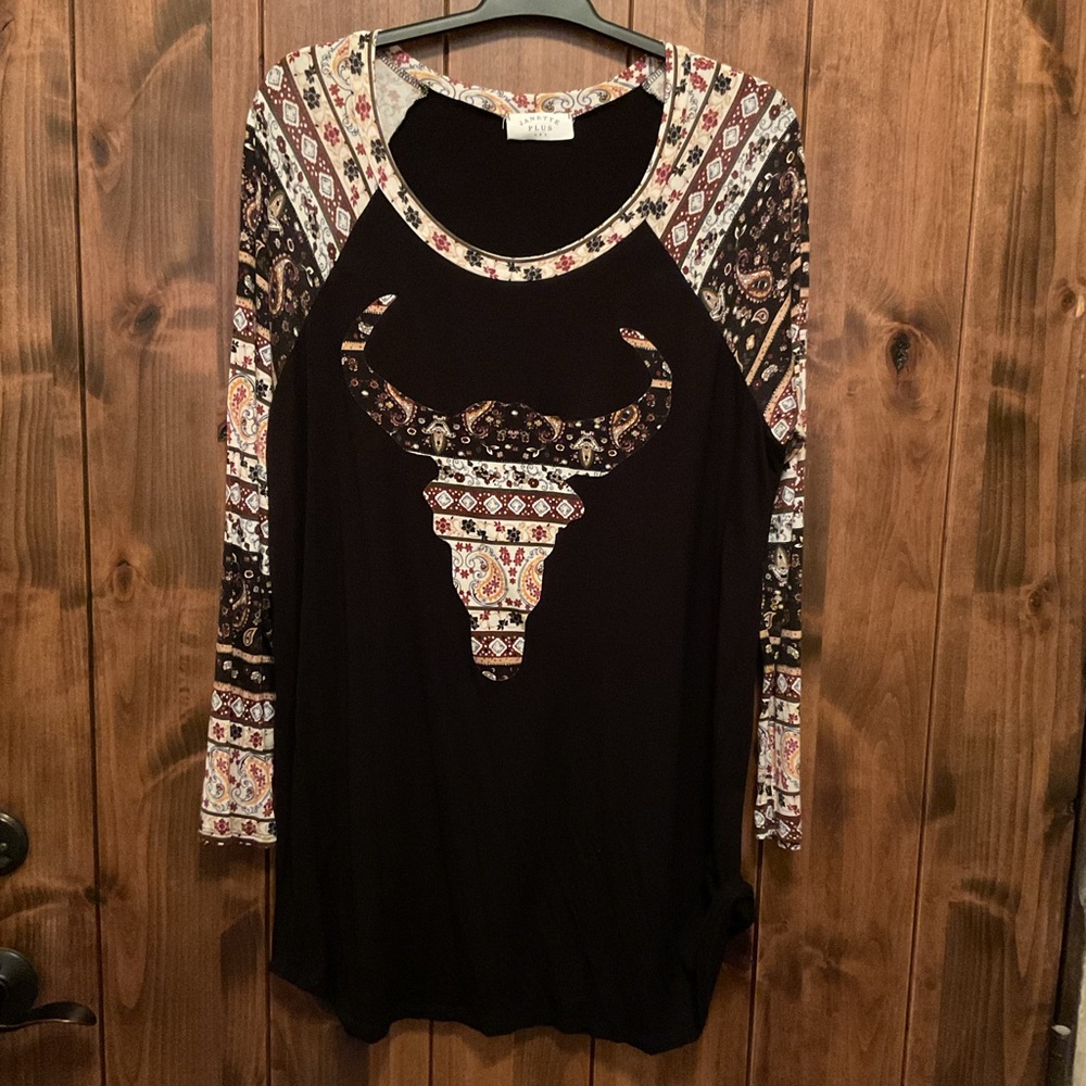 Black Long Sleeve Bull Print Top